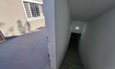 VENTA BLOQUE GALPON + DEPTO 3 AMB A ESTRENAR J C P