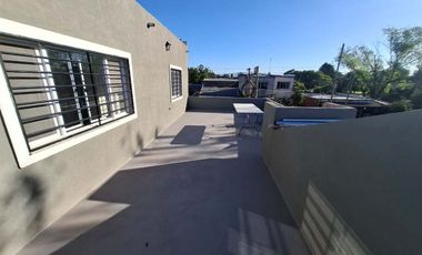 VENTA BLOQUE GALPON + DEPTO 3 AMB A ESTRENAR J C P