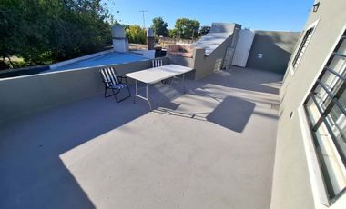 VENTA BLOQUE GALPON + DEPTO 3 AMB A ESTRENAR J C P