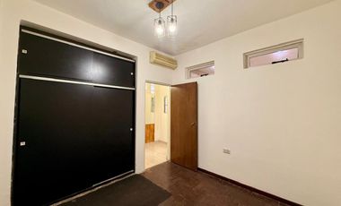 ALQUILER PH 2 AMB A 3 CUADRAS DE AV. 25 DE MAYO.