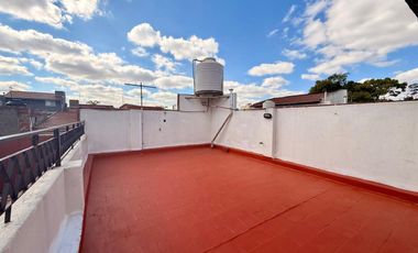 ALQUILER PH 2 AMB A 3 CUADRAS DE AV. 25 DE MAYO.