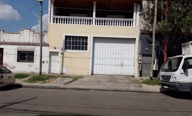 GALPON+DEPTO 3 AMB C/PATIO Y BALCON LANUS ESTE