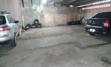 GALPON+DEPTO 3 AMB C/PATIO Y BALCON LANUS ESTE