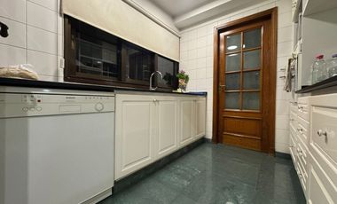 Venta departamento Avellaneda de Categoría Cochera