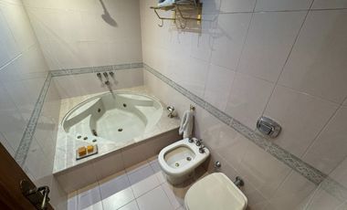 Venta departamento Avellaneda de Categoría Cochera