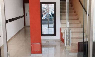 VENTA DEPTO 2 AMB CON COCHERA +BAULERA AVEL CENTRO