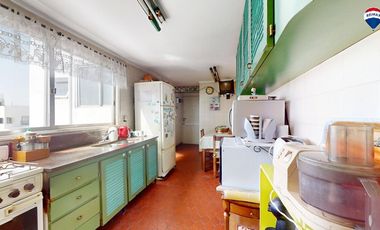 VENTA DPTO 4 AMB CON DEPENDENCIA EN AVELLANEDA