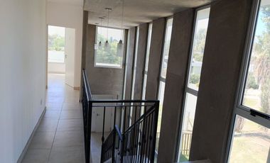 CASA 5 AMB. EN ALQUILER B° ALVEAR DE BENAVIDEZ