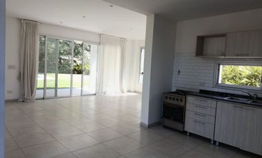 CASA 5 AMB. EN ALQUILER B° ALVEAR DE BENAVIDEZ