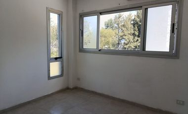 CASA 5 AMB. EN ALQUILER B° ALVEAR DE BENAVIDEZ