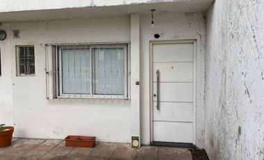 Departamento en alquiler en Merlo Sur