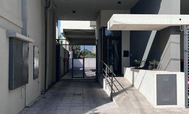 Departamento en alquiler temporario c/ cochera en Pacífico