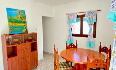 Casa en venta c/ cochera en San José