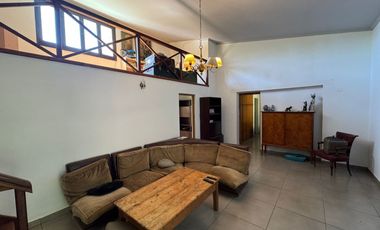 Casa en venta c/ cochera en Sierra de la Ventana