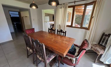 Casa en venta c/ cochera en Sierra de la Ventana