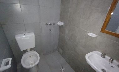 CASA MAS 2 DEPARTAMENTOS. B° PIUQUÉN, RIVADAVIA