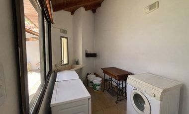 CHALET EN VENTA 4 AMBIENTES LOMAS DE ZAMORA