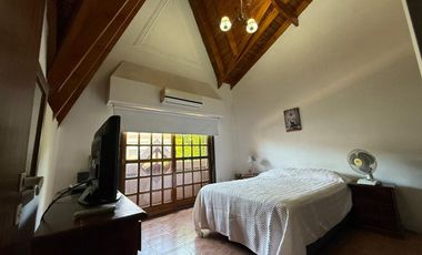 CHALET EN VENTA 4 AMBIENTES LOMAS DE ZAMORA