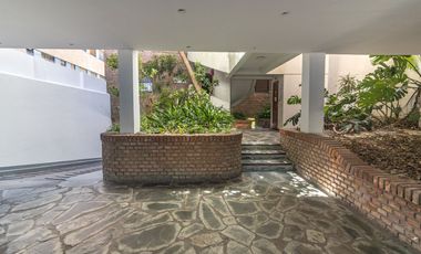 ALQUILER  DPTO 2 AMB C/COCHERA-SAN ISIDRO-IMPECABL