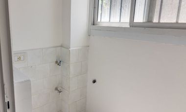 ALQUILER  DPTO 2 AMB C/COCHERA-SAN ISIDRO-IMPECABL