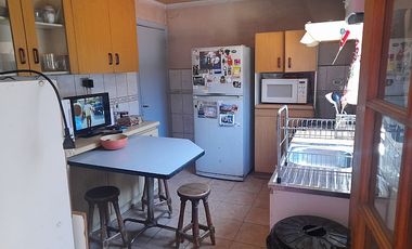 Casa en Venta en CASA ESQUINA CON POTENCIAL COMERCIAL CERCA S.PABLO