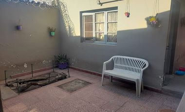 Casa en Venta en CASA ESQUINA CON POTENCIAL COMERCIAL CERCA S.PABLO