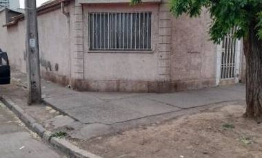 Casa en Venta en CASA ESQUINA CON POTENCIAL COMERCIAL CERCA S.PABLO