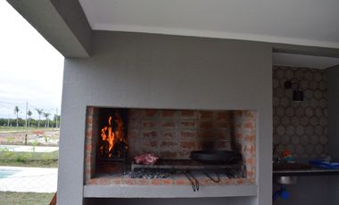 CASA DE 2 DORMITORIOS A ESTRENAR EN QUILOAZAS