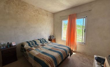 VENTA CASA 2 DORM CON PILETA LA GRANJA TERRENO 1HA