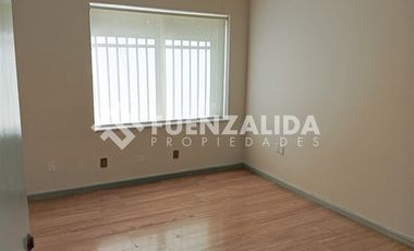 Oficina en Arriendo en Europa / Marchat Pereira