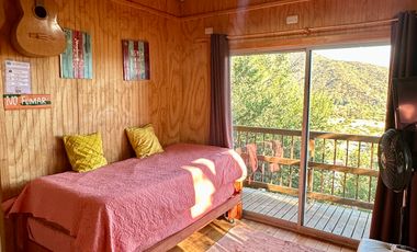VENTAN DE CASA CON CABAÑA EN OLMUE SECTOR GRANIZO