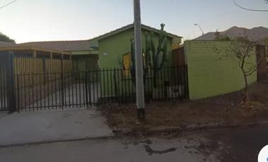 ARRIENDO CASA CERCANA A SCUOLA AMPLIA
