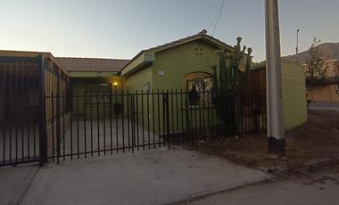 ARRIENDO CASA CERCANA A SCUOLA AMPLIA
