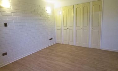 ARRIENDO CASA CERCANA A SCUOLA AMPLIA