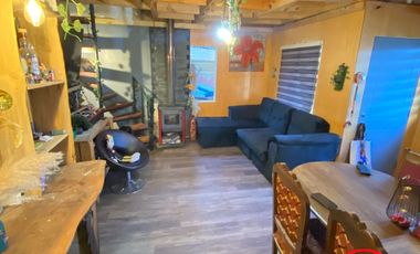 SE VENDE CASA EN SECTOR LA PEÑA 2 COSTANERA, CORONEL