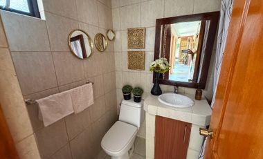 HERMOSA CASA EN PARCELA EN MEJOR CONDOMINIO DE BATUCO