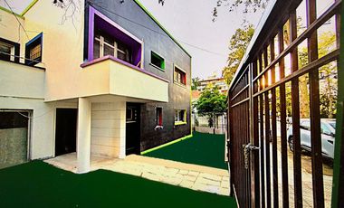VENTA CASA CON GRAN TERRENO BARRIO LAS LILAS PROVIDENCIA