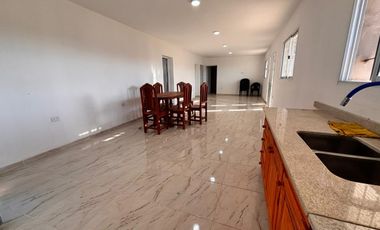 VENTA - Casa de 2 dormitorios con galería, parrillero y piscina - Ibarlucea.