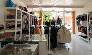 Venta casa 4 ambientes con local al frente en Ramos Mejia