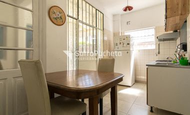 Venta casa 4 ambientes con local al frente en Ramos Mejia