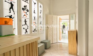 Venta casa 4 ambientes con local al frente en Ramos Mejia