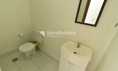 Venta casa 4 ambientes con local al frente en Ramos Mejia
