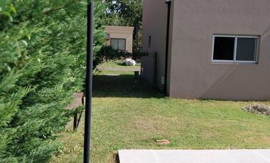 Casa 4 ambientes con pileta en venta - ALQUILADA - Ranelagh