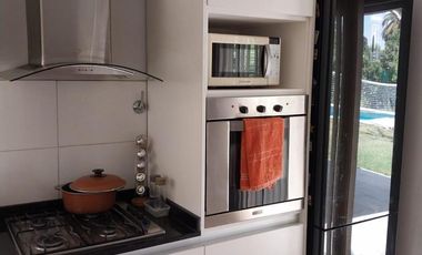 Casa 4 ambientes con pileta en venta - ALQUILADA - Ranelagh