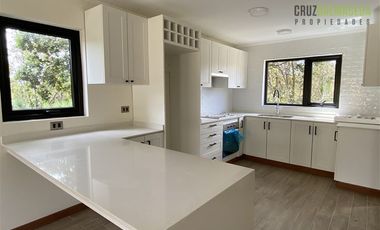 Casa en Arriendo en Casa en Condominio Ulmos de la Patagonia - Sector Alto La Paloma