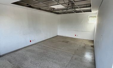 OFICINAS EN RENTA FRENTE A CAÑA HUECA
