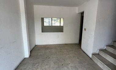 OFICINAS EN RENTA FRENTE A CAÑA HUECA