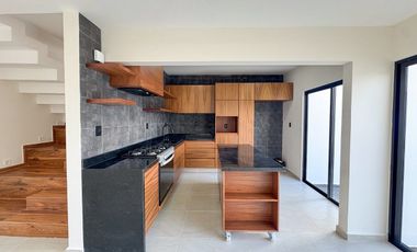 Casa en Venta con roof garden Lomas de la Rioja