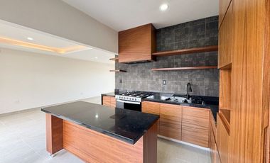 Casa en Venta con roof garden Lomas de la Rioja