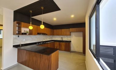 Casa en RENTA en LOMAS DE LA RIOJA